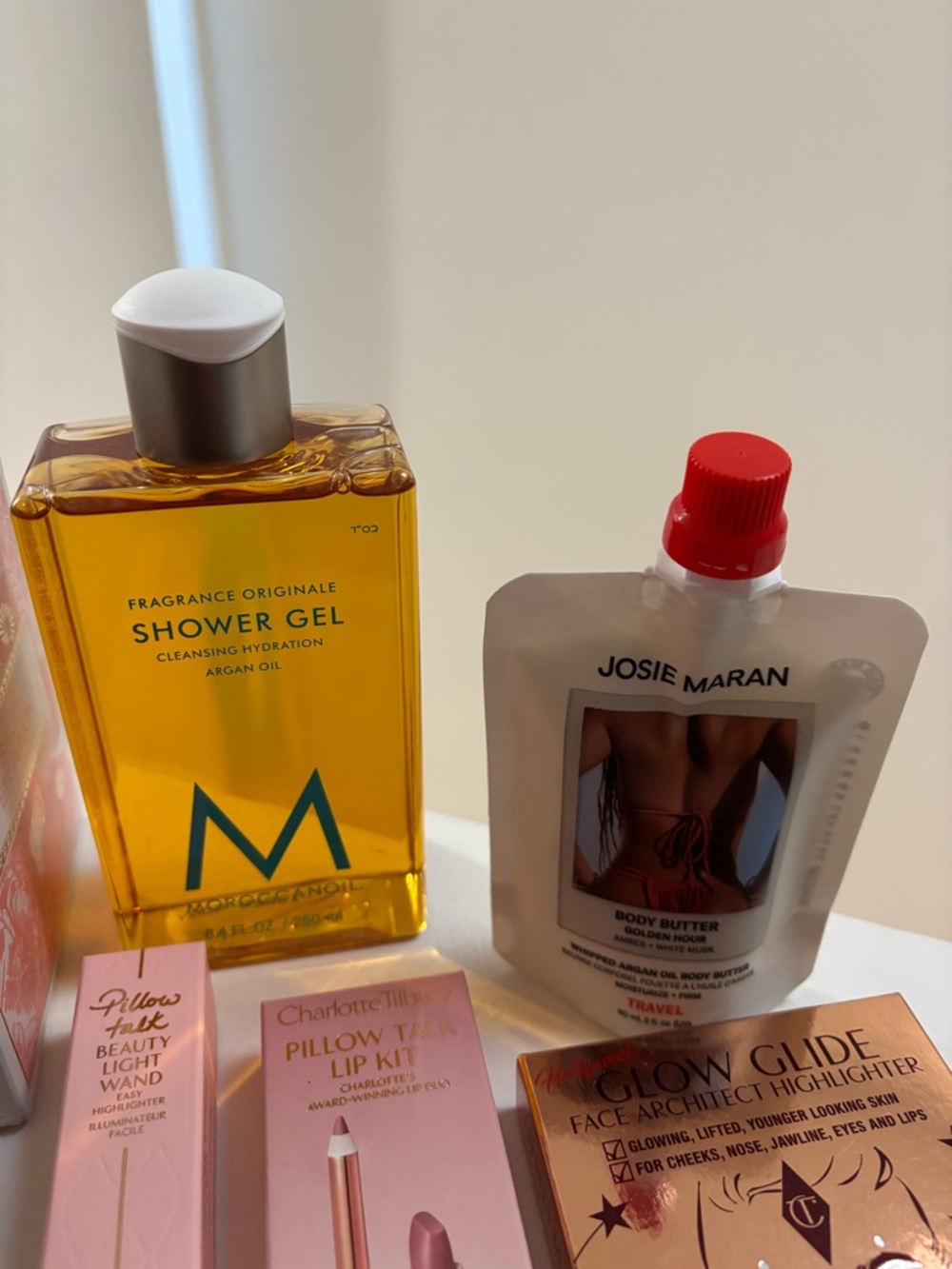 LOT Luxury Makeup, Body, Home Items Charlotte Tilbury Voluspa Moroccanoil Maran - Picture 3 of 6